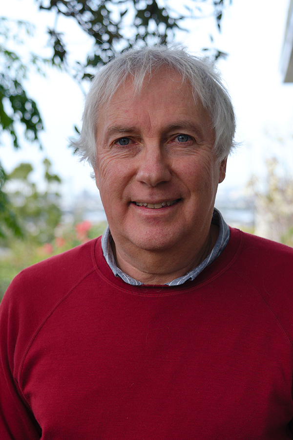 Gustav Scholtz Managing Director, Principal Electrical Engineer